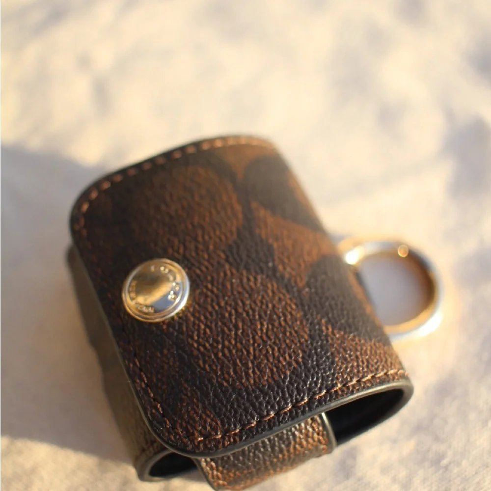 Coach AirPods Pro Case Leather Logo Holder Keychain Clip - Picture 6 of 6
